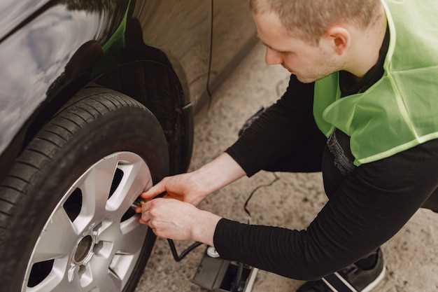 How to check your tire tread depth